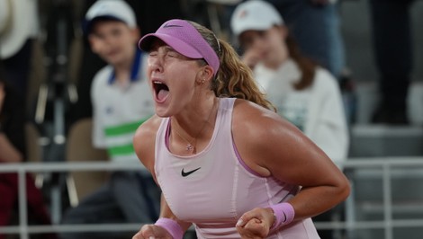Tínedžerka ANDREEVA sa prebojovala do finále Roland Garros