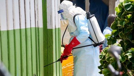 Podozrenie na ebolu v Rakúsku! Pacienta prevezú do Viedne