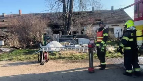 Tragický požiar v Hornom Jatove: V dome našli bez známok života muža a ženu