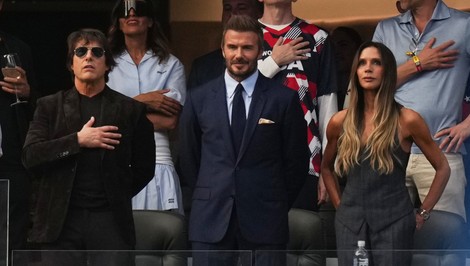 Svetové celebrity sledovali triumf USA na MS. V hľadisku Beckham, Cruise aj DiCaprio