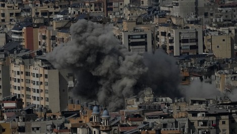 ONLINE: Pre ukončenie konfliktu žiada Trump bezpodmienečnú kapituláciu Iránu