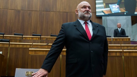 Ševčík otvoril otázku platov policajtov: Nestačí od nich očakávať obetavosť a zodpovednosť