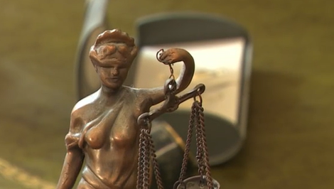 Francúzsky diplomat mal kontakty s Epsteinom, prípad rieši justícia