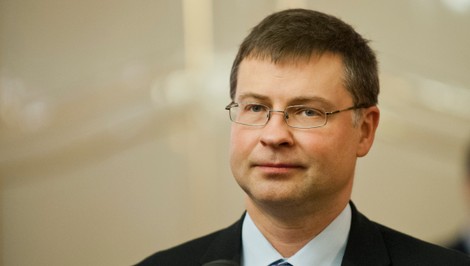 Eurokomisár: EÚ potrebuje digitálne euro kvôli obmedzeniu závislosti od USA