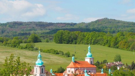 V kostole nasprejoval hákové kríže: Vraj mal nutkanie čmárať