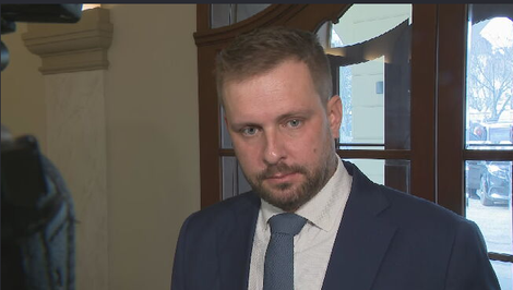 Vláda odmietla revíziu zdravotných predpisov WHO. Šaško hovorí o dočasnom kroku