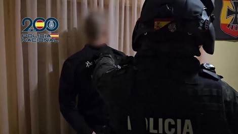 Španielsko zatklo členov ozbrojenej neonacistickej skupiny The Base