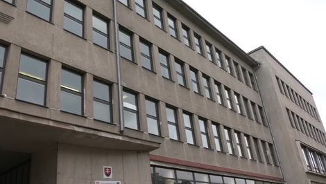 Študent školy údajne rozposlal zoznam pedagógov a spolužiakov, ktorým plánoval ublížiť