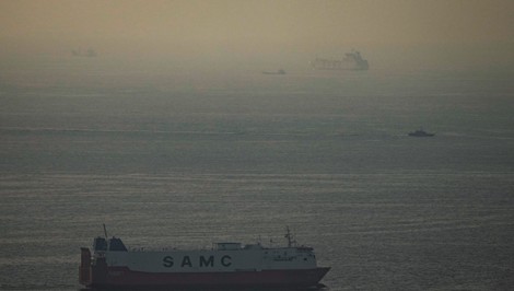 ONLINE: Iránska armáda hrozí úplným uzavretím Hormuzského prielivu