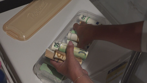 Namiesto kapsúl na pranie ukradol balík peňazí. Humenský zlodej sa obohatil na riadnej sume