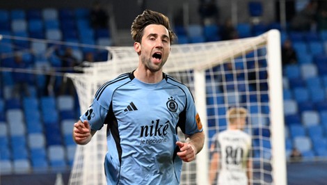 Geniálna prihrávka a úvodný GÓL. Slovan ide do vedenia