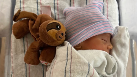 Bábo číslo 4 je na svete! Hviezdny pár rozšíril svoju rodinku!