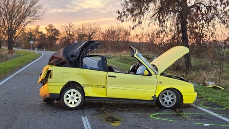 Tragédia pri Vlčanoch: Po nehode vyhasli životy dvoch mladých ľudí