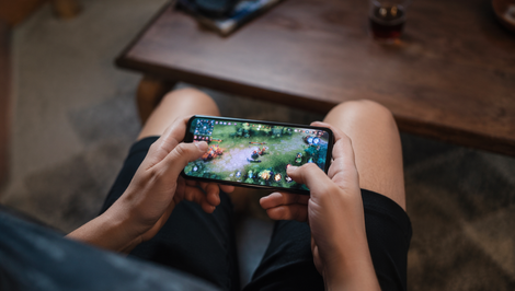 AI tam, kde by ste ju nečakali: Dáta z mobilných hier menia poisťovníctvo