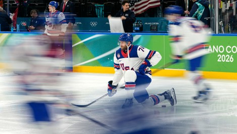 Duel začal nervózne, Amerika vedie 1:0