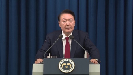 Prokuratúra navrhla trest smrti pre juhokórejského exprezidenta Jun Sok-jola