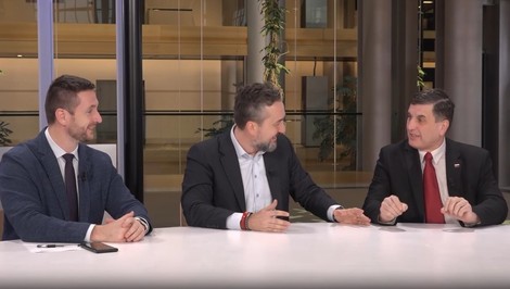 Blaha o obrane Európy: Rozmaznaní mladí by po nepriateľovi hádzali kelímky zo Starbucks