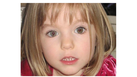 Teória, ktorá opäť ožila. Videli Epsteinovu partnerku s unesenou Maddie McCann?