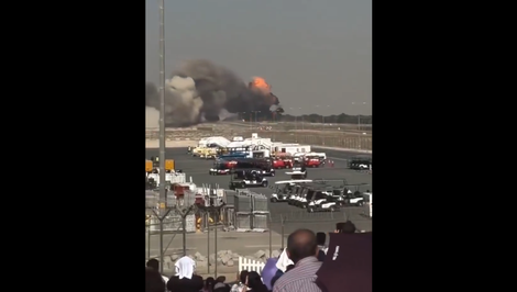 Na leteckej šou v Dubaji sa zrútila indická stíhačka, pilot neprežil