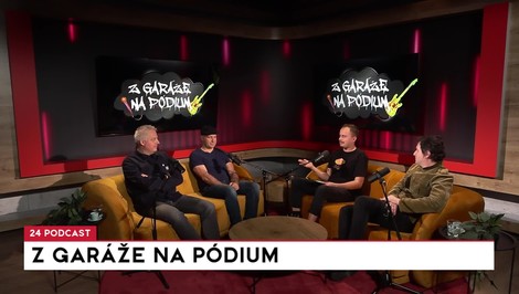 Z garáže na pódium: Revisors