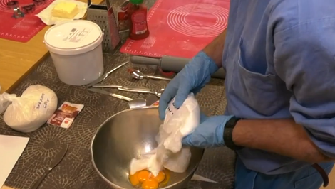 Pred Vianocami sa zdobia a pečú cukrovinky aj za väzenskými múrmi