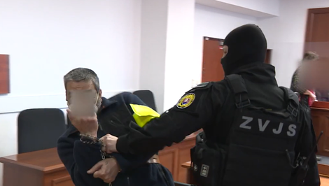 Pornoherečku chceli na Slovensku zavraždiť jej otec a bratranec. Po rokoch ich odsúdili