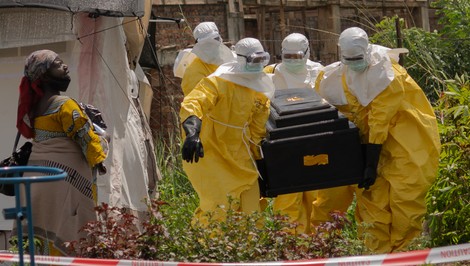 Do Konga sa chcem vrátiť, hovorí lekár hospitalizovaný v Prahe. Opísal boj s ebolou v Afrike
