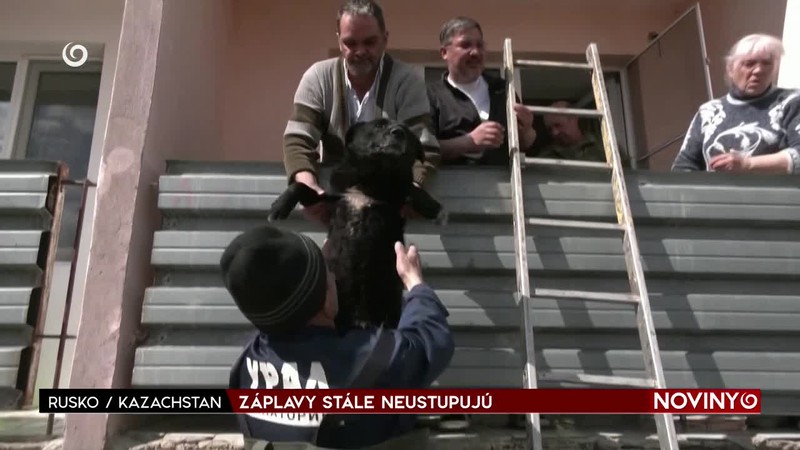 ZÁPLAVY STÁLE NEUSTUPUJÚ