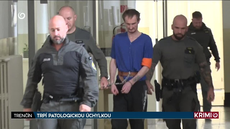 TRPÍ PATOLOGICKOU ÚCHYLKOU