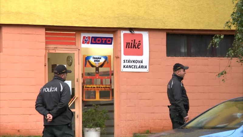 Ozbrojený muž na úteku v Bratislave! Polícia žiada o pomoc
