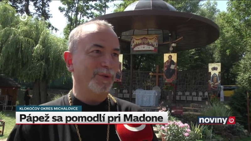 Pápež sa pomodlí pri madone