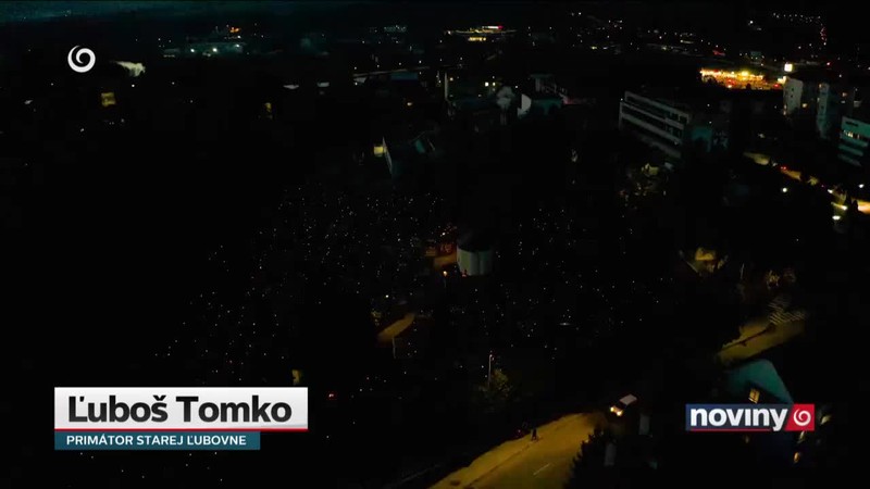 Sviečky budú horieť doma...