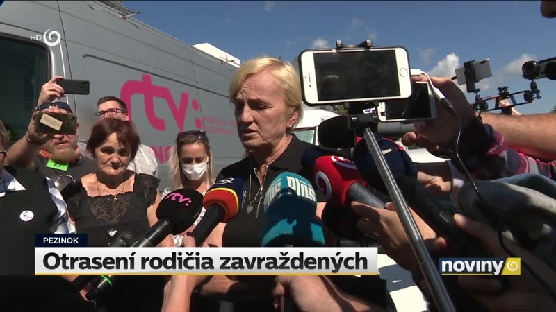 Otrasení rodičia zavraždených