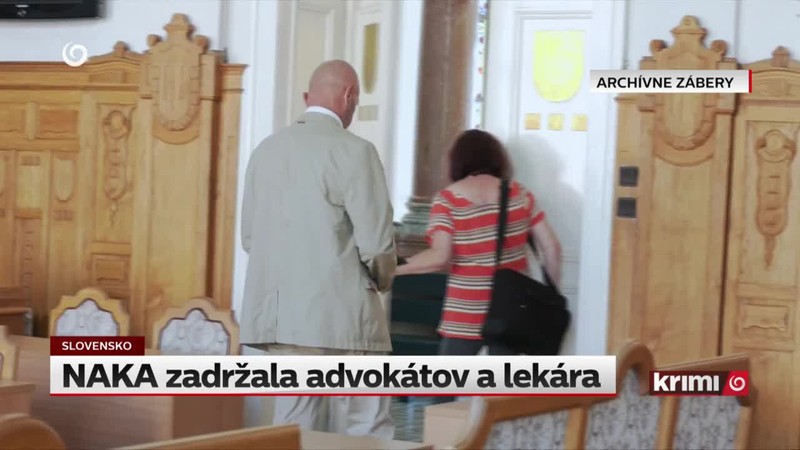 NAKA zadržala advokátov a lekára