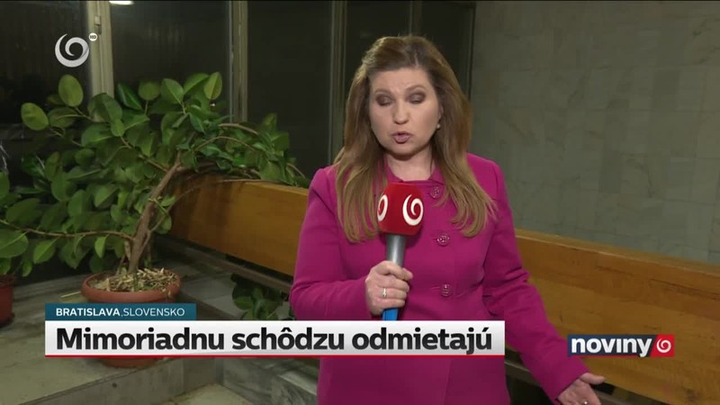 Mimoriadnu schôdzu odmietajú