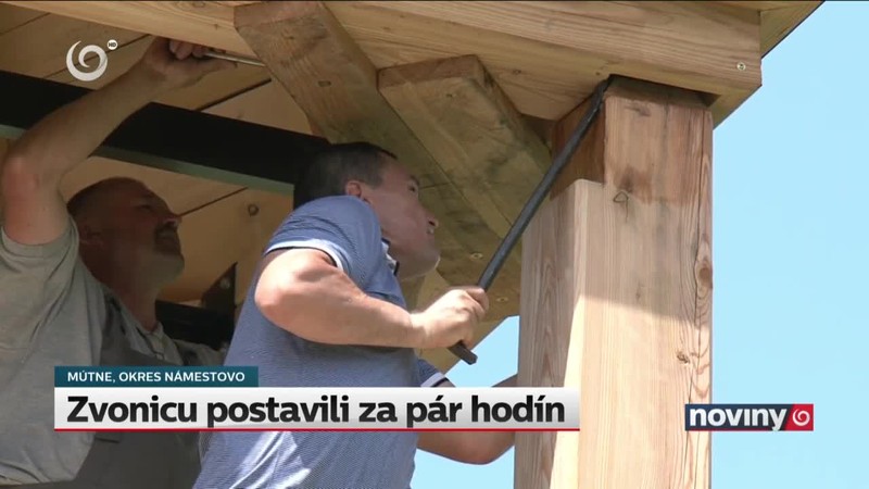 Zvonicu postavili za pár hodín