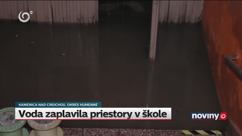 Voda zaplavila priestory v škole