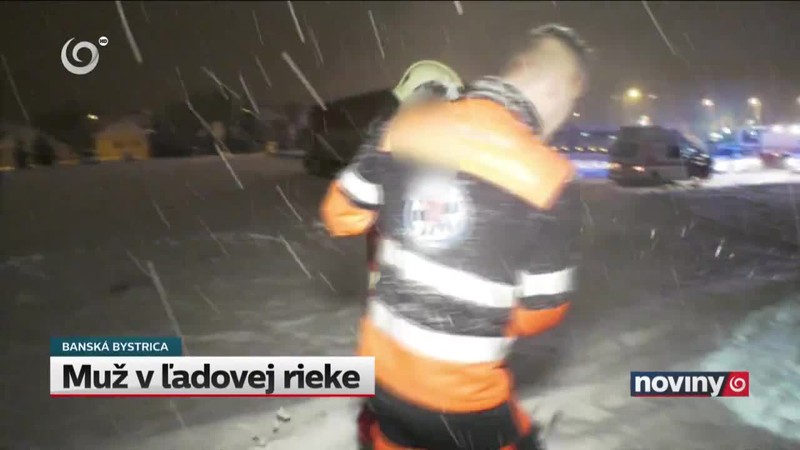 Muž v ľadovej rieke