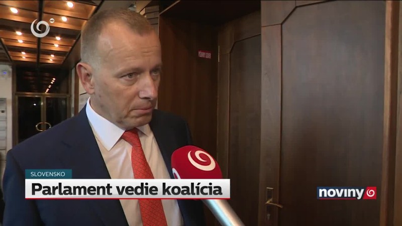 Parlament vedie koalícia