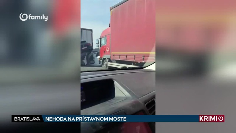 NEHODA NA PRÍSTAVNOM MOSTE