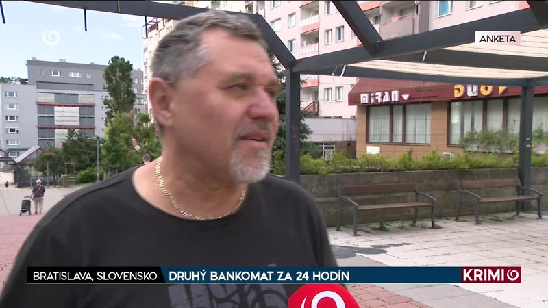 DRUHÝ BANKOMAT ZA 24 HODÍN