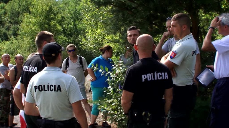 Nezvestného 80-ročného hubára hľadajú už druhý deň