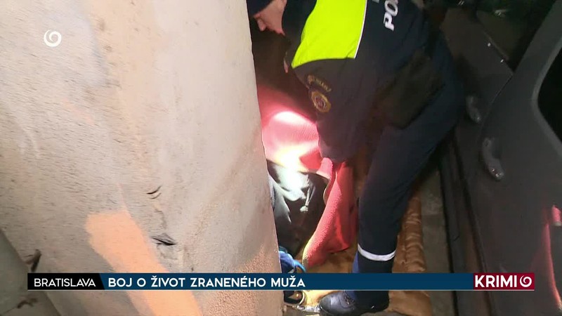 BOJ O ŽIVOT ZRANENÉHO MUŽA