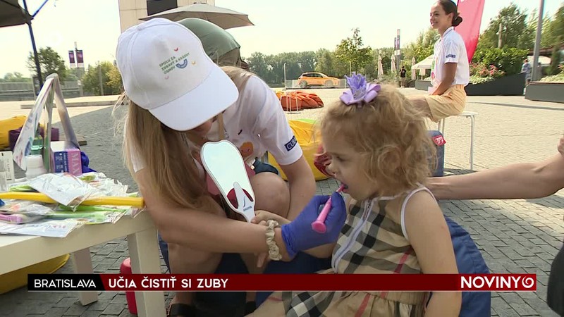 UČIA ČISTIŤ SI ZUBY