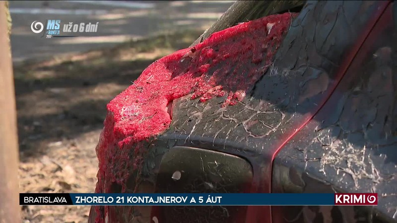 ZHORELO 21 KONTAJNEROV A 5 ÁUT