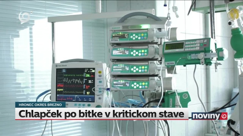 Chlapček po bitke v kritickom stave