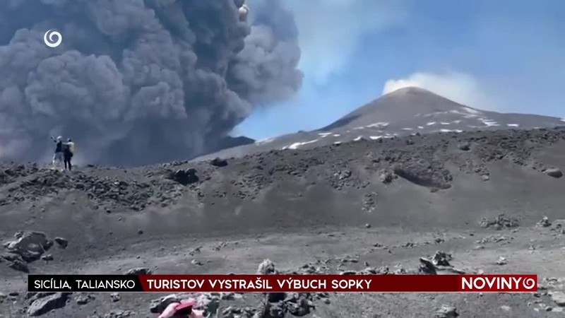 TURISTOV VYSTRAŠIL VÝBUCH SOPKY