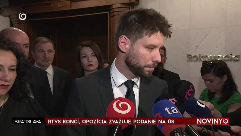 RTVS KONČÍ, OPOZÍCIA ZVAŽUJE PODANIE NA ÚS