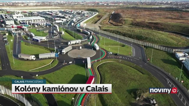 Kolóny kamiónov v Calais