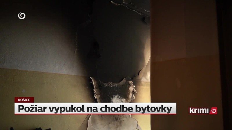 Požiar vypukol na chodbe bytovky